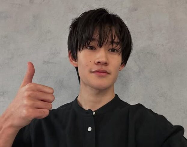 山時聡真の画像