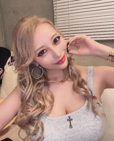 加藤紗里の画像