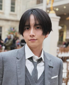 板垣李光人の画像