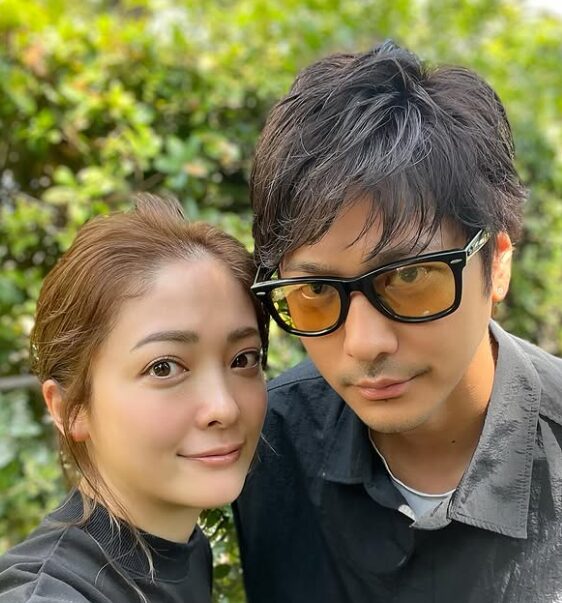 速水もこみちと平山あやの画像