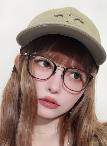 益若つばさの画像