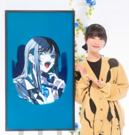 浜辺美波の画像