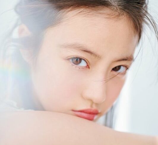 今田美桜の画像